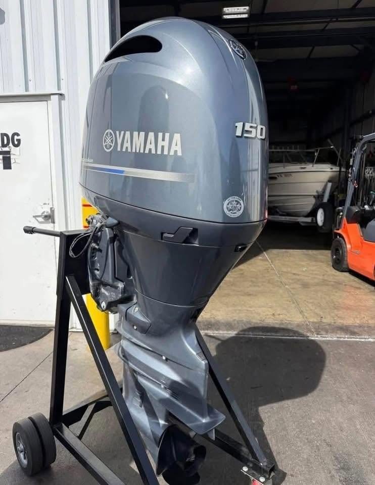 2022 Yamaha F150 150HP 4-Stroke Outboard Motor For Sale 2022 Yamaha F150 150HP 4-Stroke Outboard Motor
